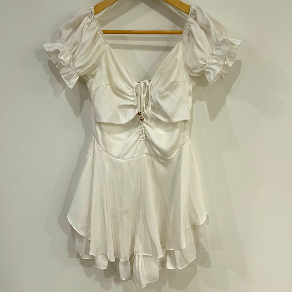 Women's white romper size small